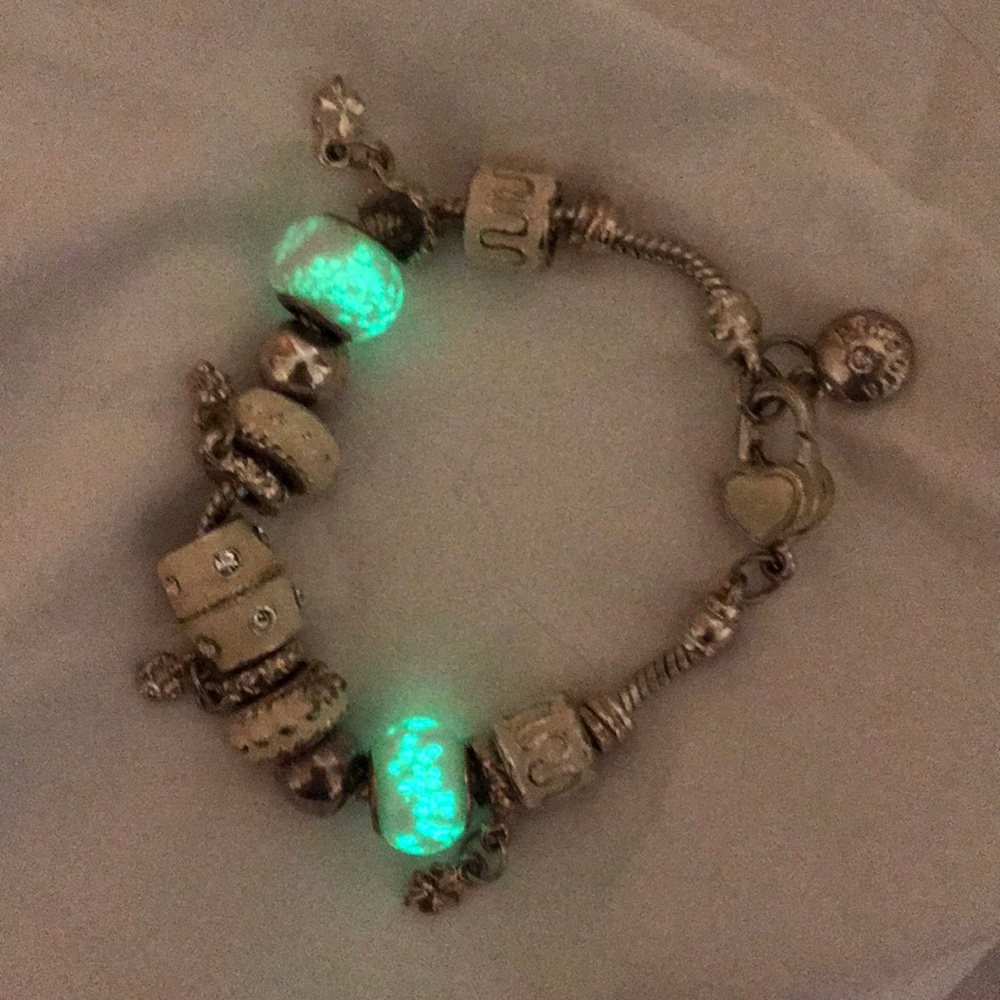 GLOWS Bracelet